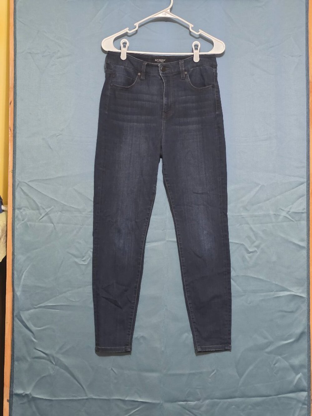 Liverpool Los Angeles The High Rise Ankle Jeans. Size 8